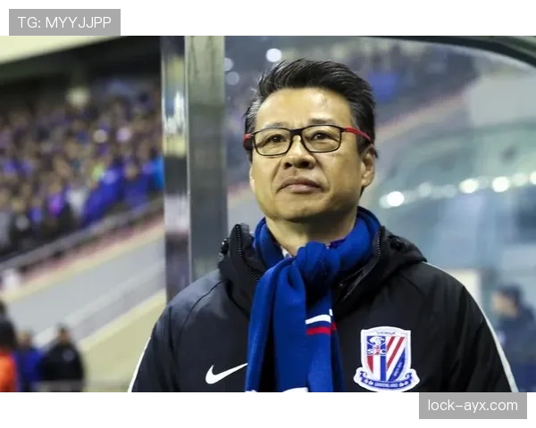 罗杰斯职业进阶之路:从青训教练到顶级战术大师的蜕变历程 罗杰斯职业进阶之路:从青训教练到顶级战术大师的蜕变历程