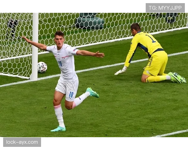 欧冠舞台考验：菲利克斯面对欧洲强队的表现